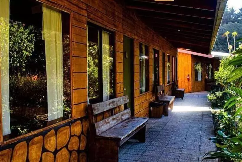 Hotelli El Bosque Lodging