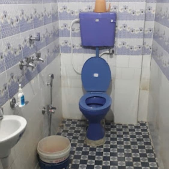 هتل Goroomgo Central Guest House Agartala