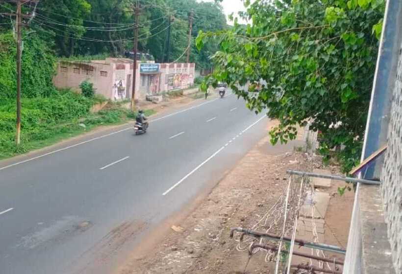 Hotel Goroomgo Jaya Residency Madurai