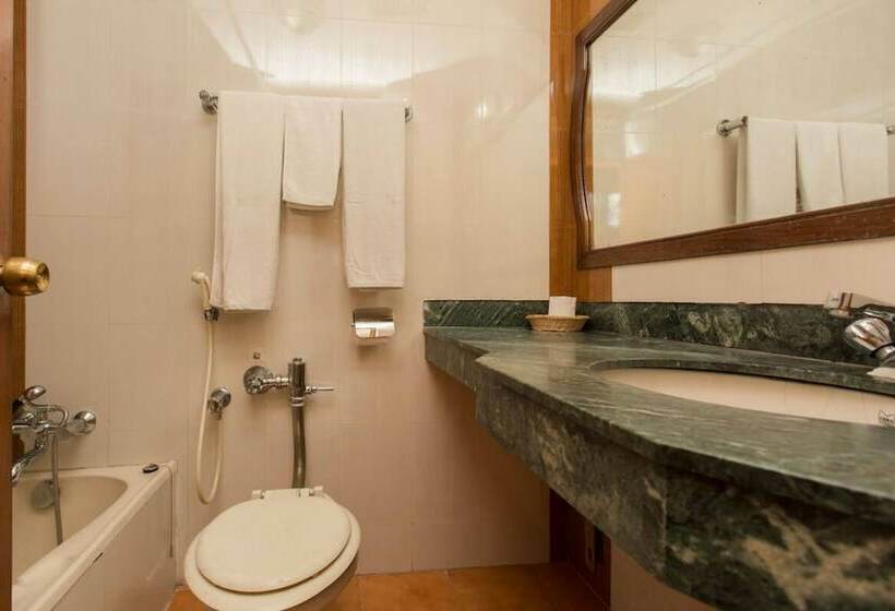 호텔 Goroomgo Tulsi Patna