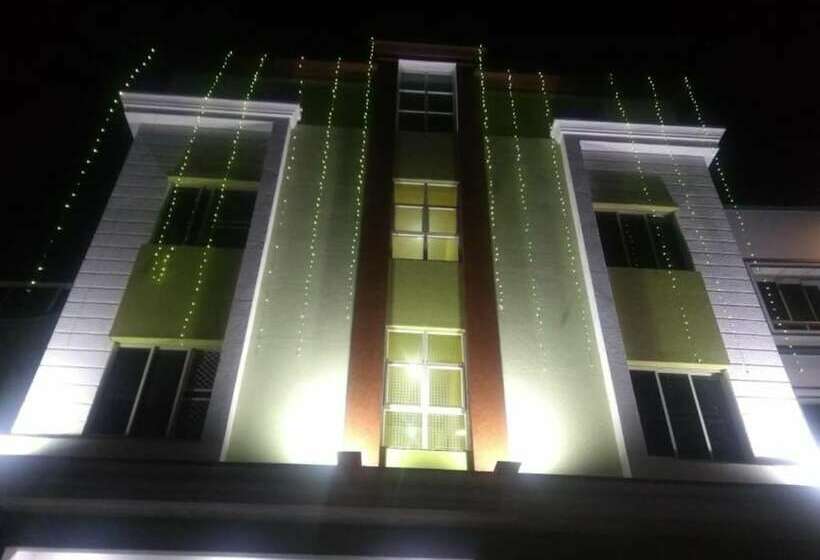 Hotel Goroomgo Viram Patna