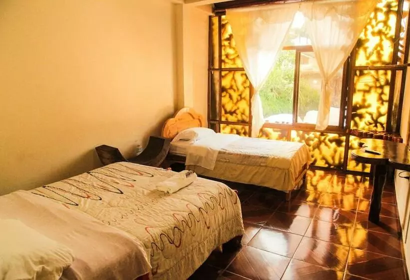 Hotelli Hosteria Hachacaspi