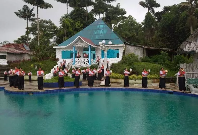 Hotelli Hosteria Hachacaspi