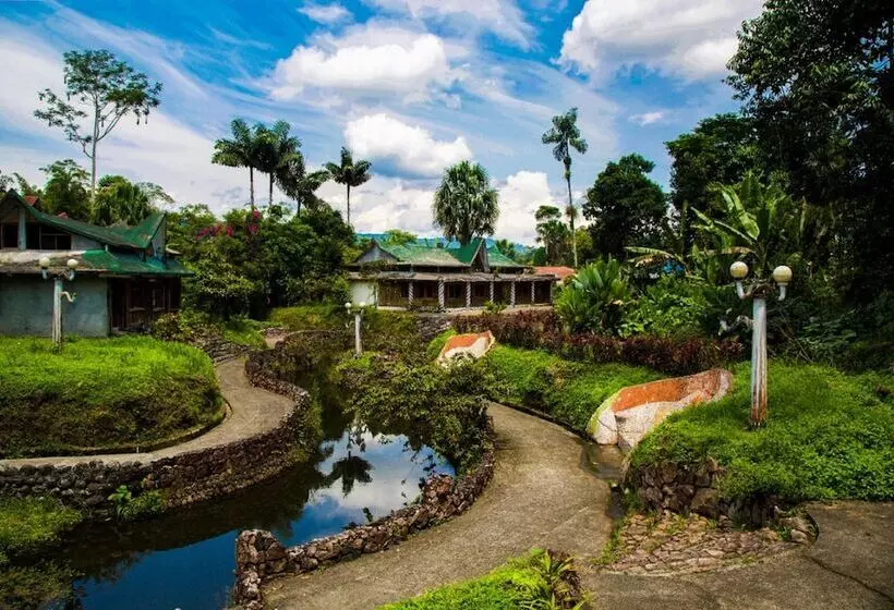 Hotelli Hosteria Hachacaspi