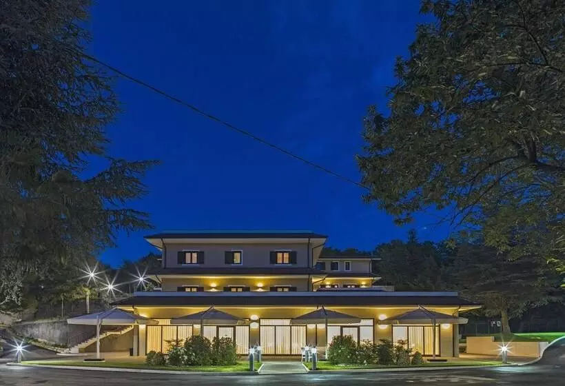 Hotelli Il Castagneto Melfi