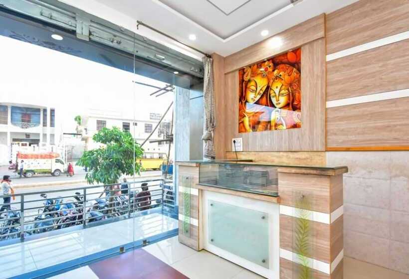 Hotel Goroomgo Jayanti Dham Mathura