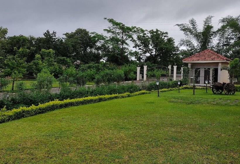 Hotel Justa Rudra Resort & Spa