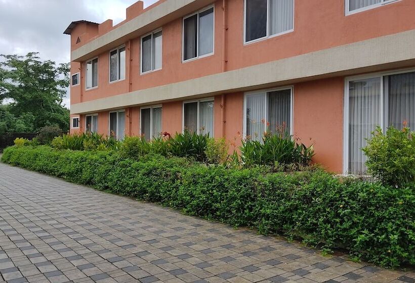 Hotel Justa Rudra Resort & Spa