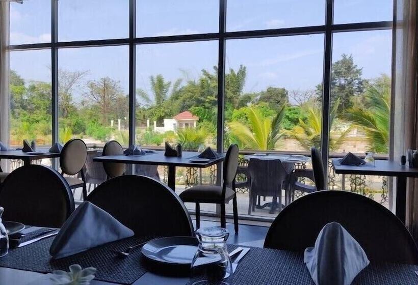 Hotel Justa Rudra Resort & Spa