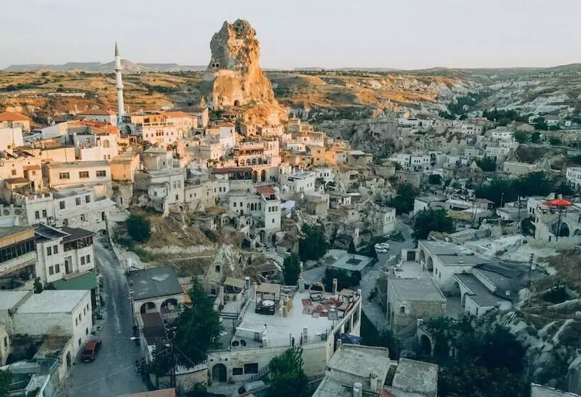 Hotelli Serenus Cave Suites