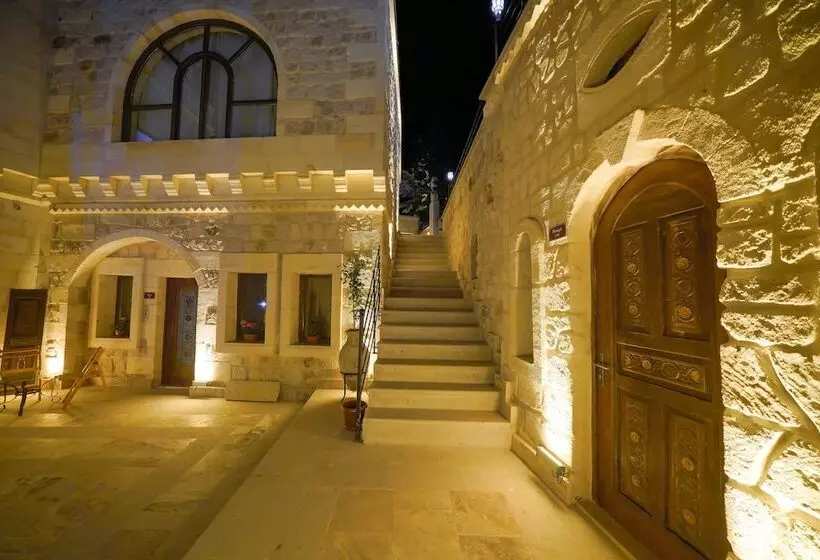 Hotelli Serenus Cave Suites