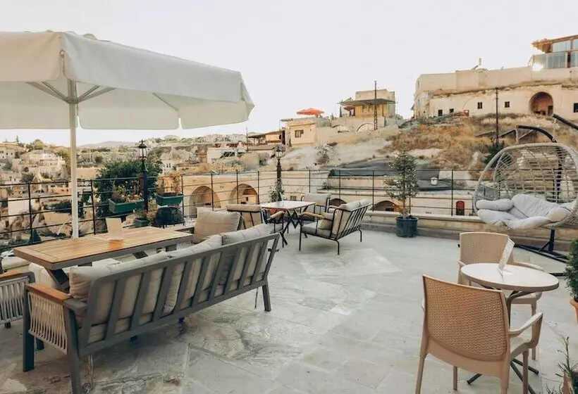 Hotelli Serenus Cave Suites