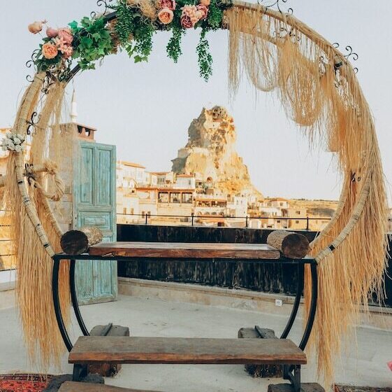 هتل Serenus Cave Suites