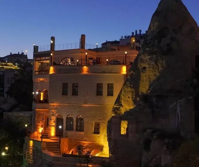 Hotelli Serenus Cave Suites
