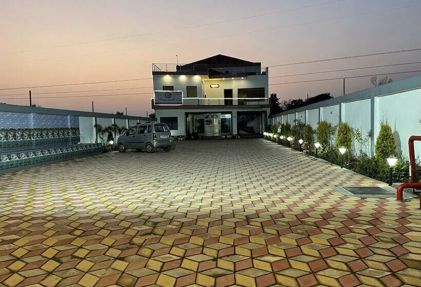 호텔 Sumedha G Village Resort And Spa