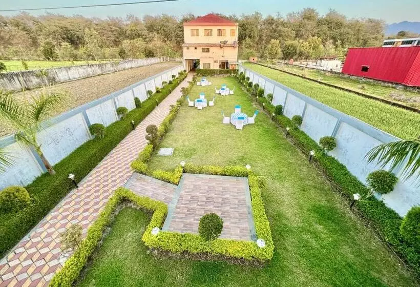 ホテル Sumedha G Village Resort And Spa