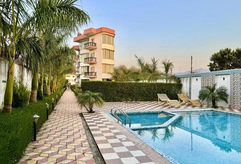 호텔 Sumedha G Village Resort And Spa