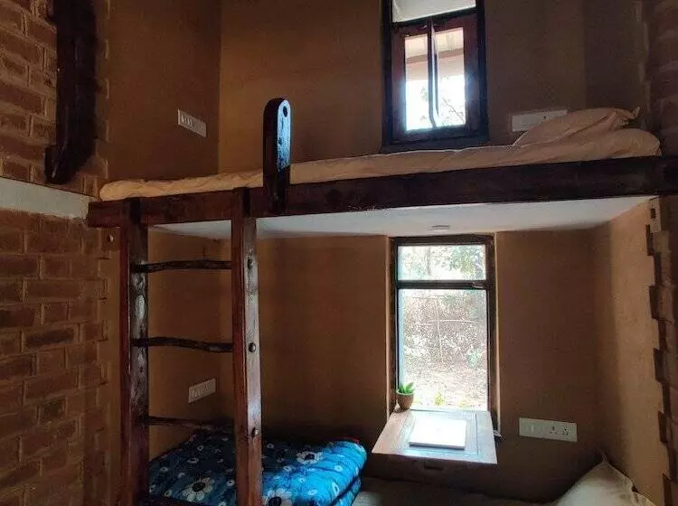 ホテル Surwahi Social Ecoestate Kanha