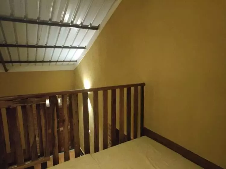 ホテル Surwahi Social Ecoestate Kanha