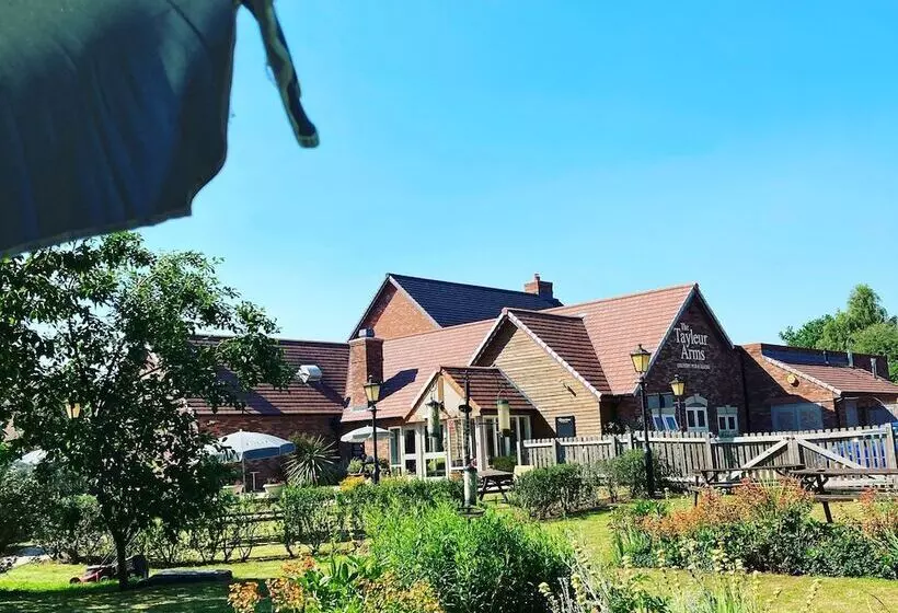 Hotelli The Tayleur Arms