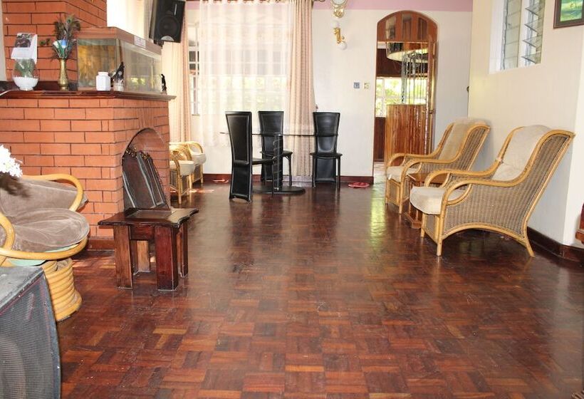 هتل Tranquil Homestays