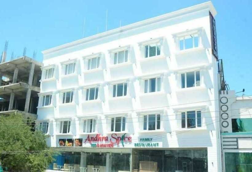 בית מלון כפרי Vsr Grand