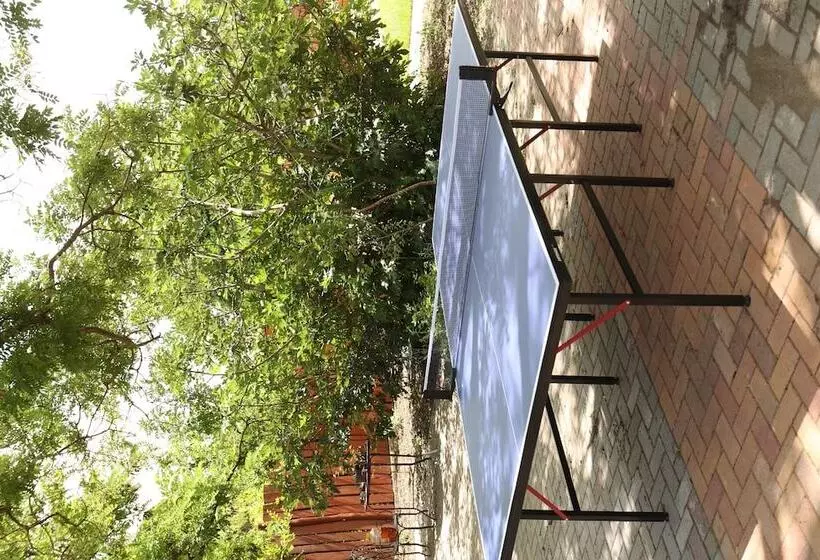 Hunyadi Panzió  Apartmanház