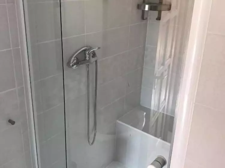 Hunyadi Panzió  Apartmanház