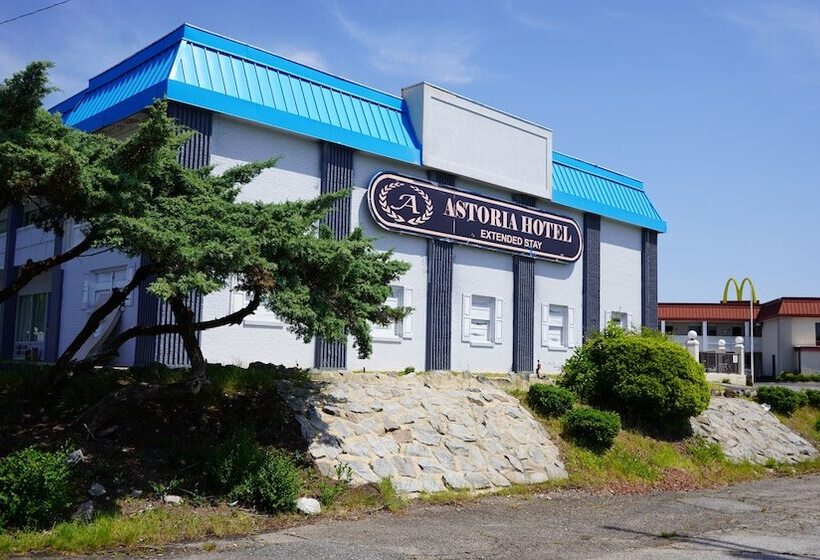 モーテル Astoria Hotel West