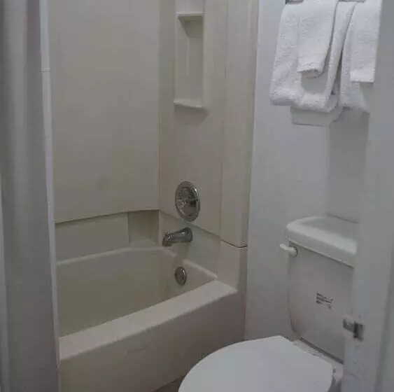 モーテル Astoria Hotel West