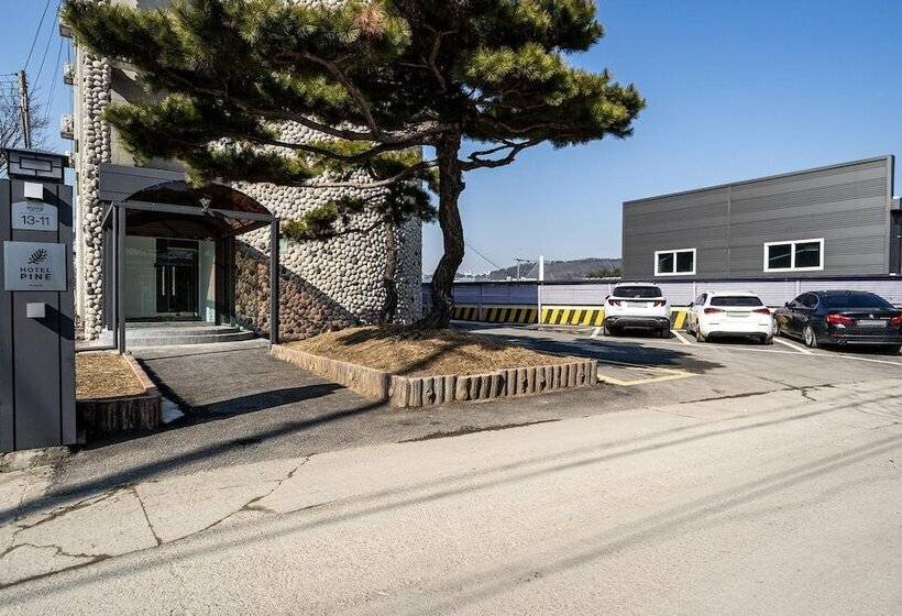 Motel Pine Cheonan