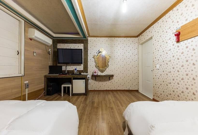 Motell Daecheon Sintanjn Green