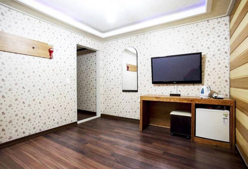 Motell Daecheon Sintanjn Green