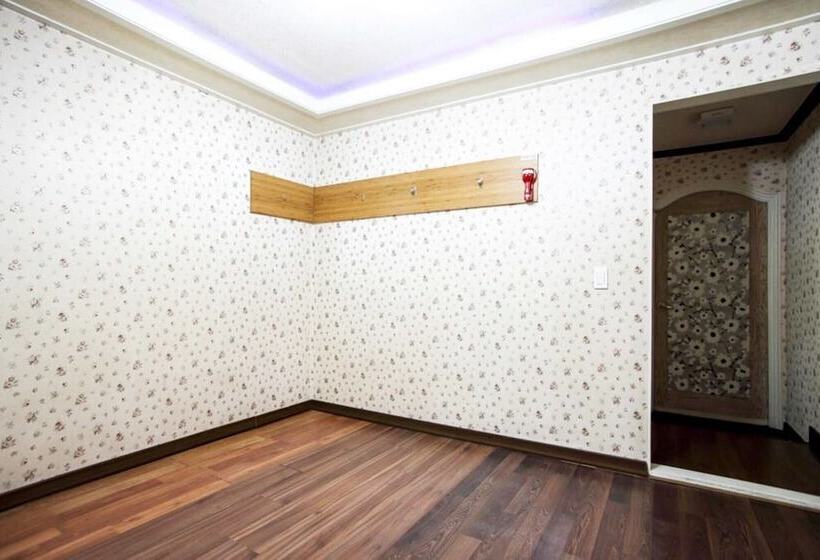 Motell Daecheon Sintanjn Green