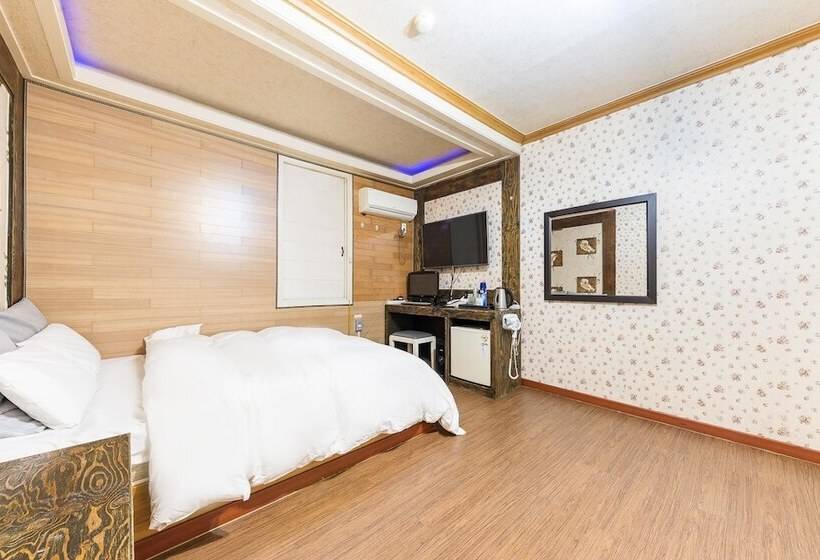 Motell Daecheon Sintanjn Green