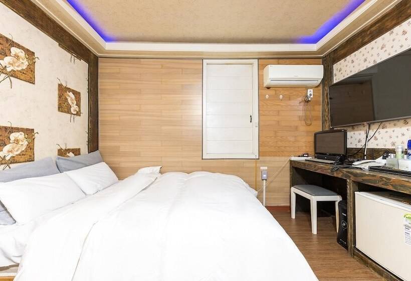 Motell Daecheon Sintanjn Green