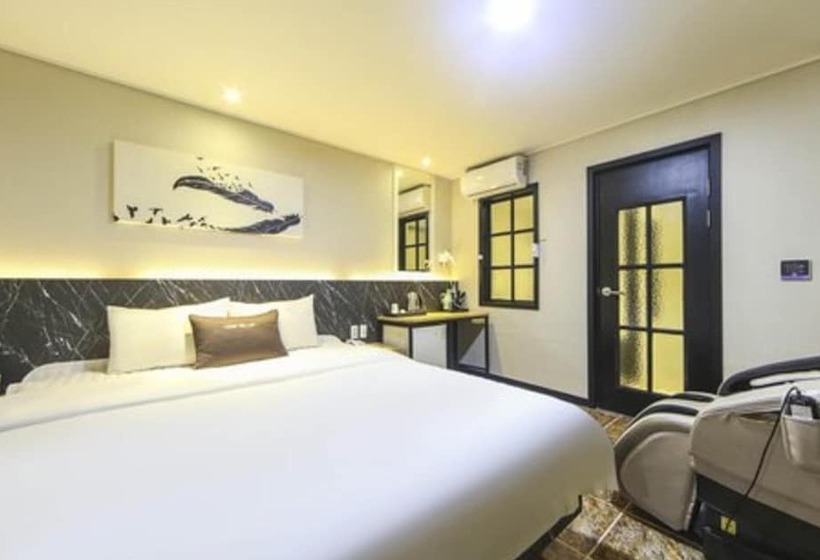 Motel Gyeongju The Ace