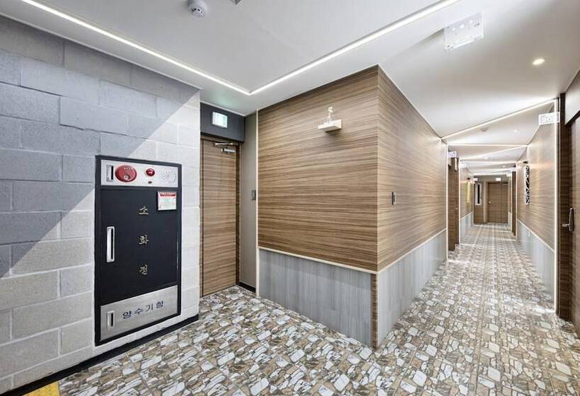 Motel Gyeongju The Ace