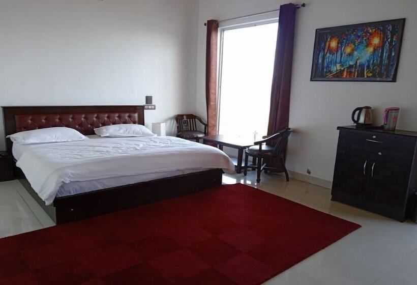 Pensão Clouds And You Blusalz Rural