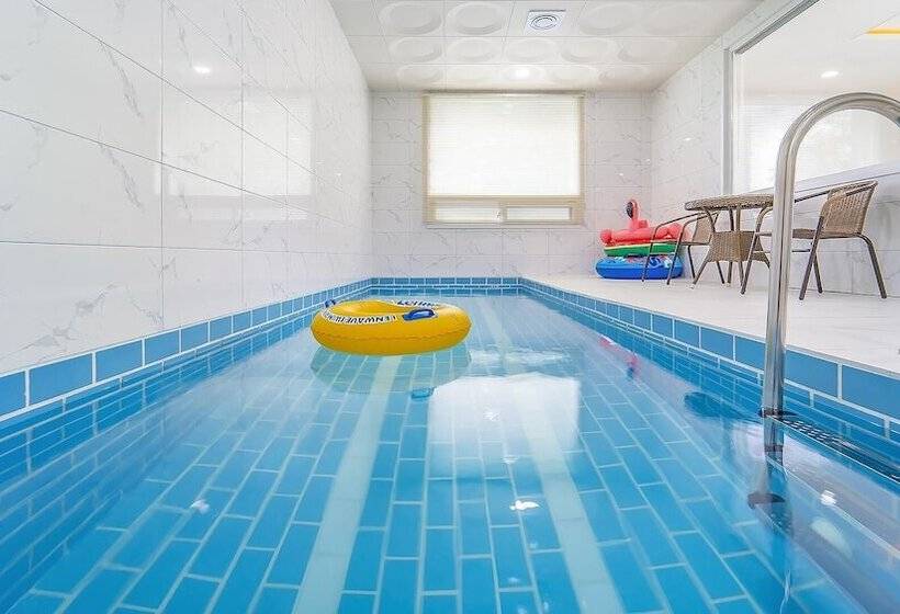 Pensione Gapyeong Ciere Poolvilla