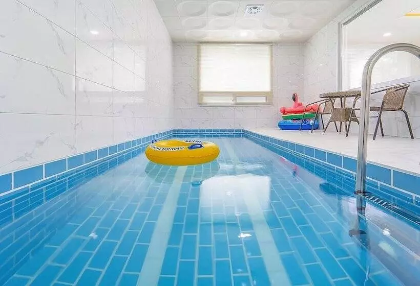 Majatalo Gapyeong Ciere Poolvilla