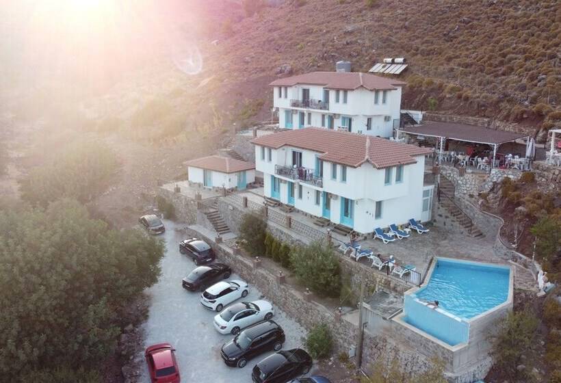 פנסיון Mavi Melek