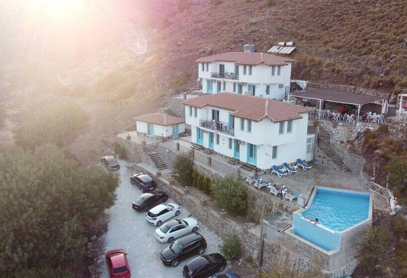 פנסיון Mavi Melek