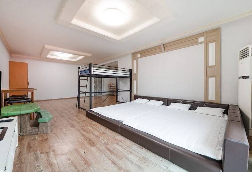 Pocheon Sehrounkkum Pension