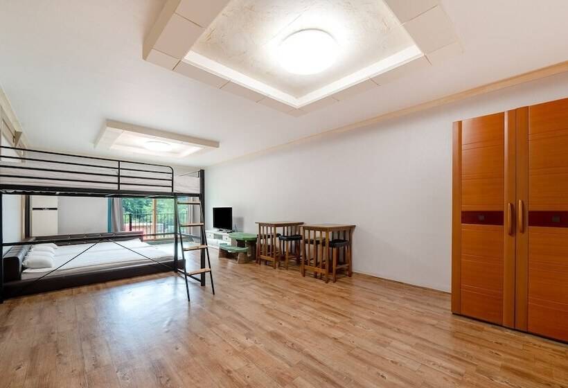 Pocheon Sehrounkkum Pension