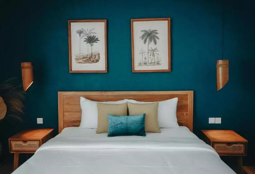 Porter Hotel   Surf & Yoga Retreat