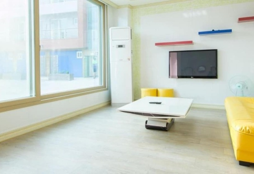 Wando Rivera Pension