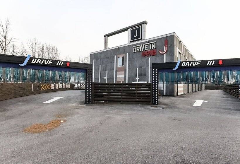 Wanju J Self Check In Motel