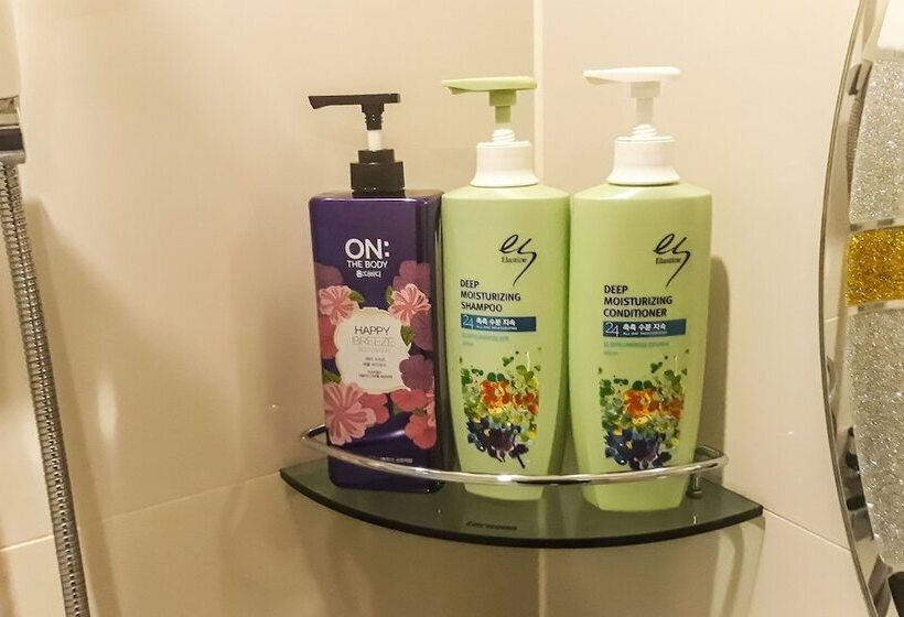 Wanju J Self Check In Motel