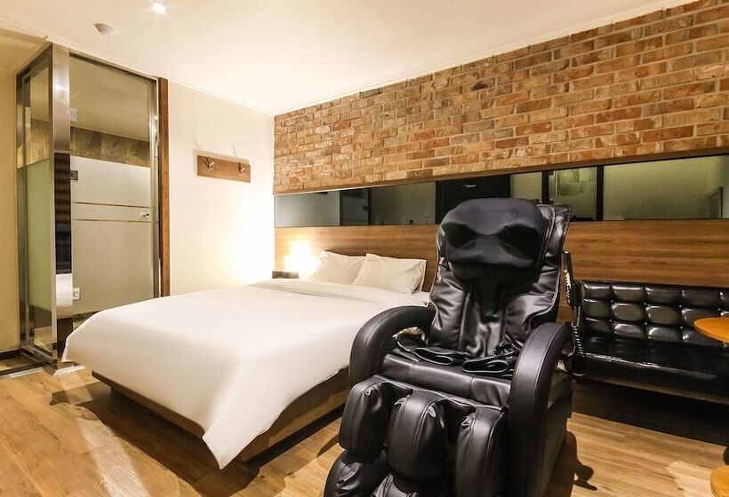 Wanju J Self Check In Motel